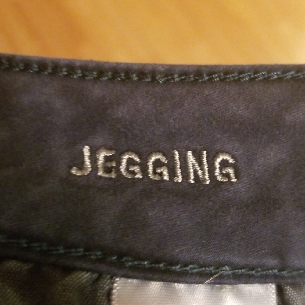 Pants - Picture 4 of 4